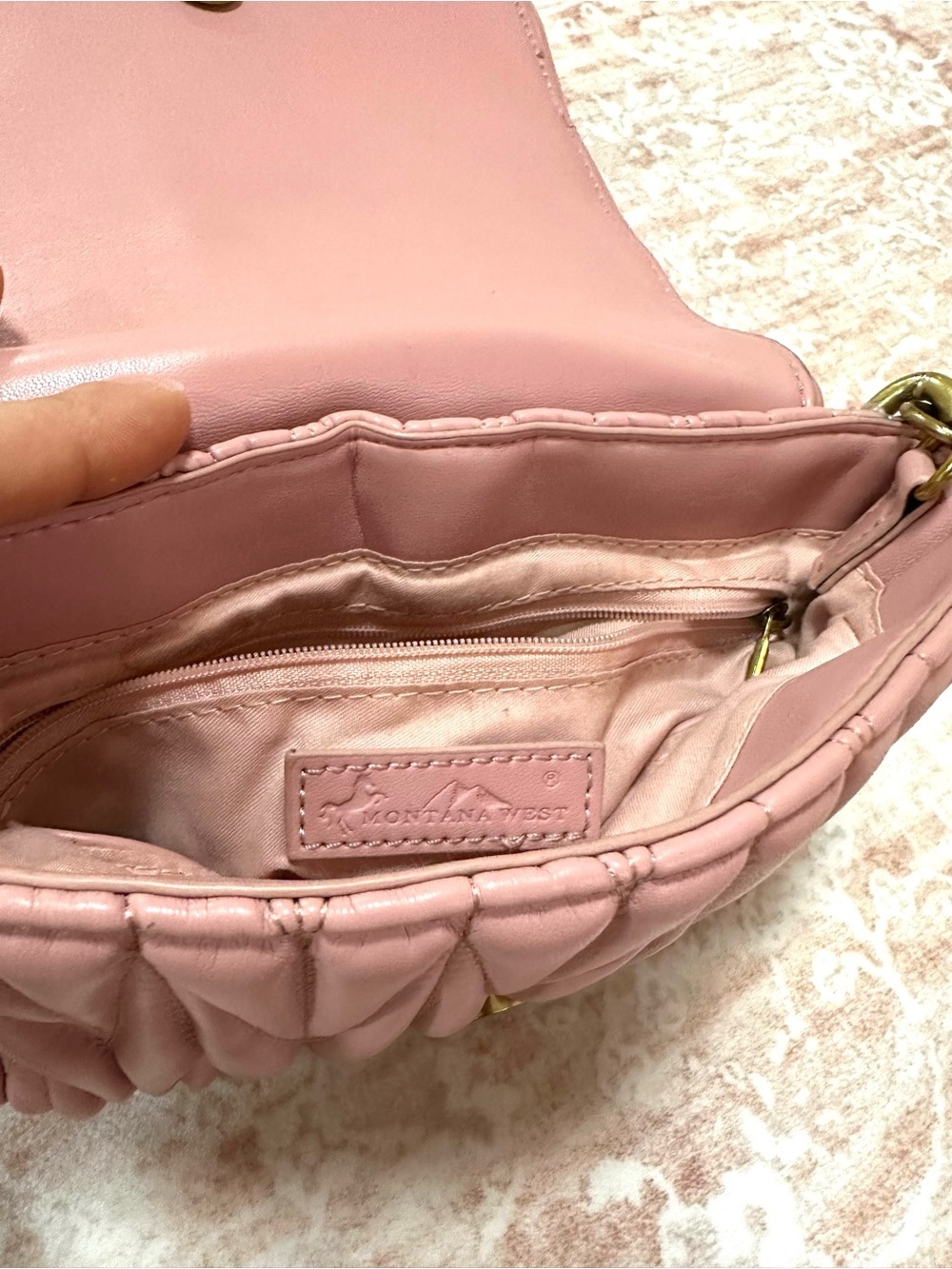 Quilted Leather ⚜️ Pink Golden Chain Bag - Picture 4 of 12